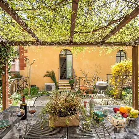 Secret Garden House