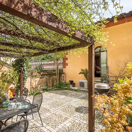 Holiday home Secret Garden