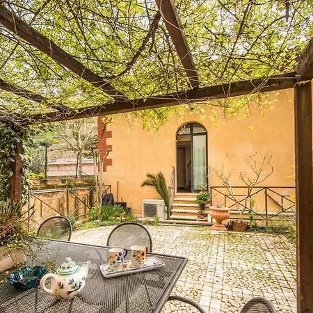 Holiday home Secret Garden