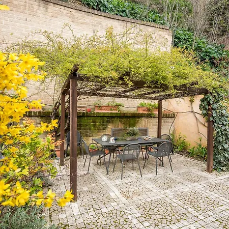 Secret Garden *