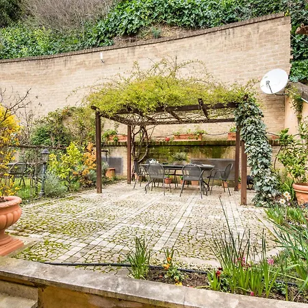Holiday home Secret Garden